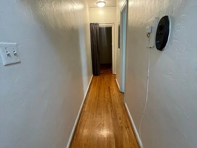 2514 Piedmont Ave — Photo 30