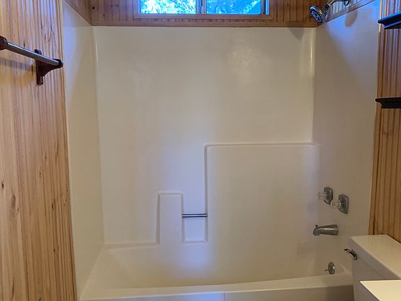 5th image of 595 Vista Ln
