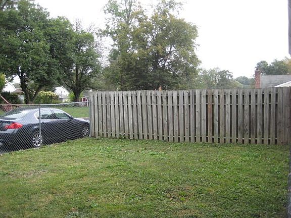 3rd image of 2502 Penbrook Ave