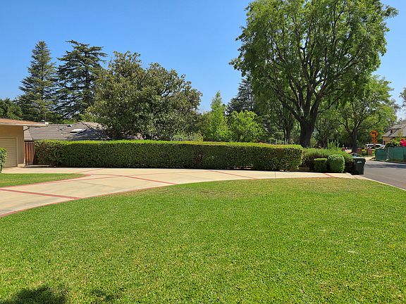 3rd image of 4620 Vineta Ave