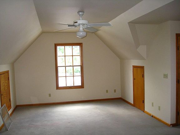 5th image of 64 Hypolita St #B