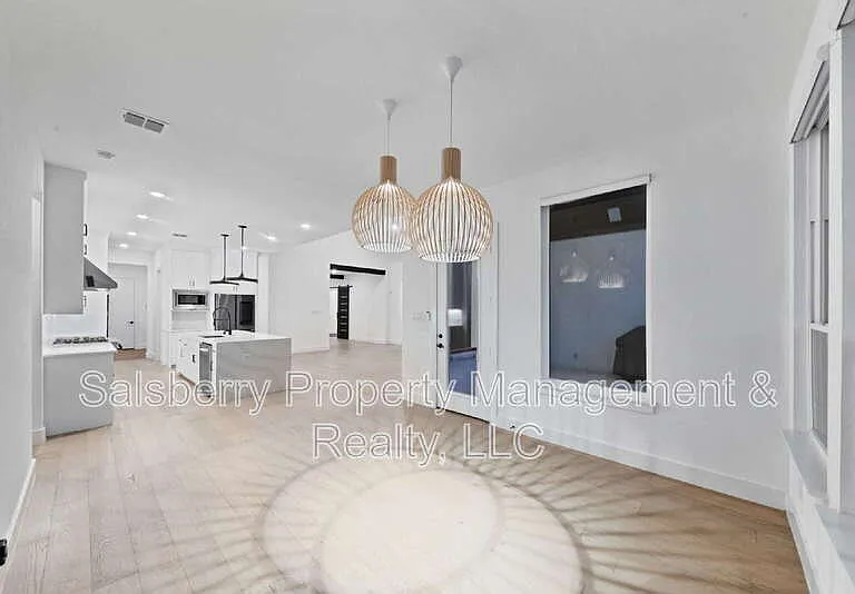 1790 Coopers Hawk Dr — Photo 13