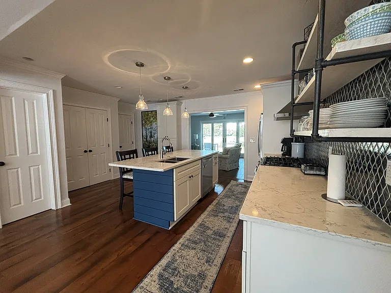 152 Gordon St — Photo 5