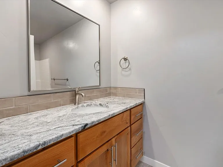 254 Monroe St — Photo 17