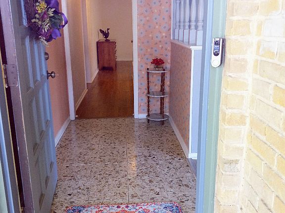 5th image of 10519 TIOGA DR
