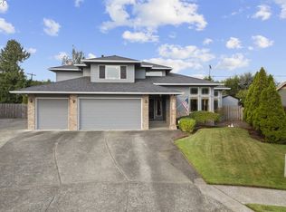 2597 NE Roberts Pl, Gresham, OR 97030