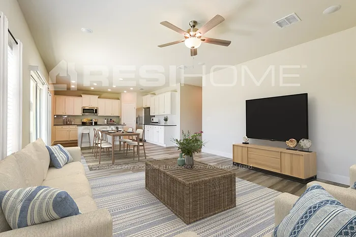 3 bed, 3.0 bath, 1638 sqft, $2,265 — Photo 3