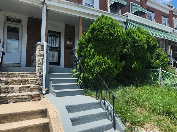 2528 Robb St, Baltimore, MD 21218