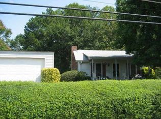 1120 W Shadburn Ave, Buford, GA 30518