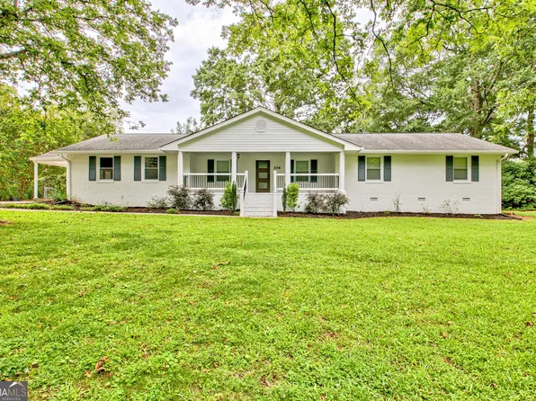 306 Tyrone Rd, Fayetteville, GA 30214