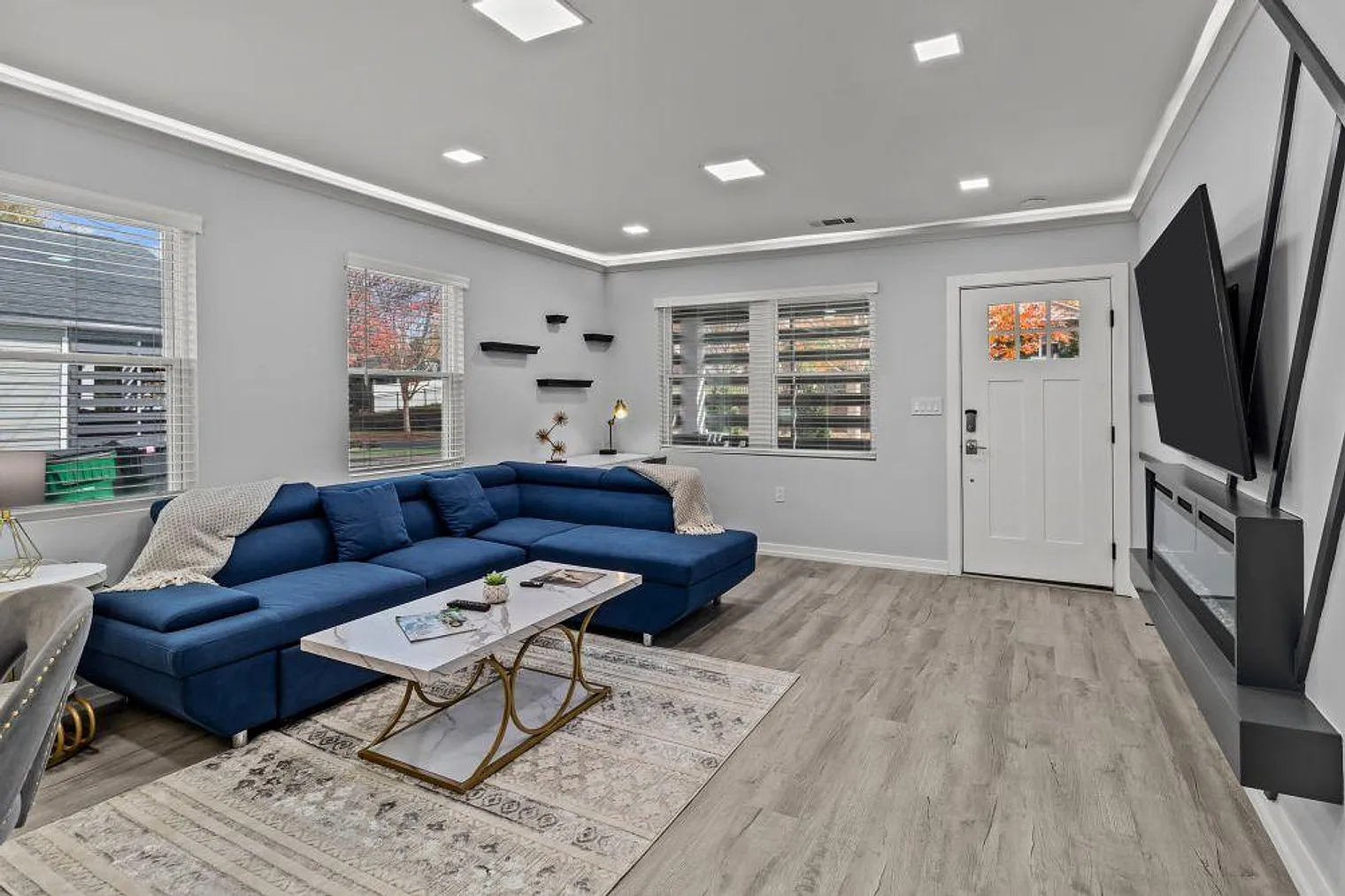 4 bed, 2.0 bath, 1442 sqft, $5,588 — Photo 1