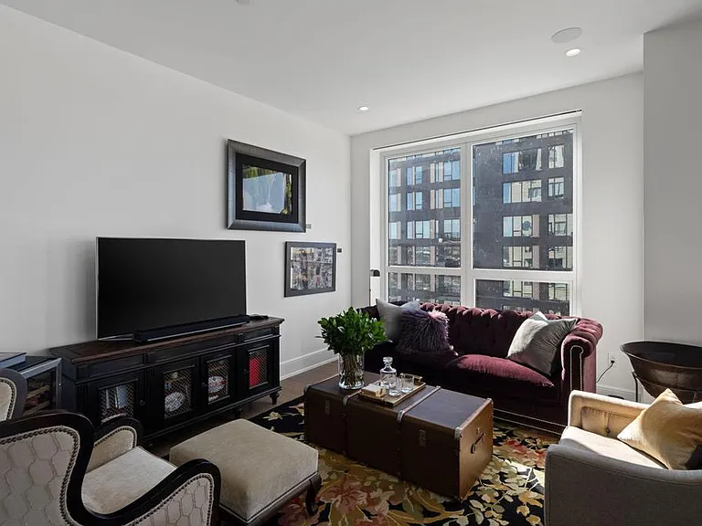 1111 W River Pkwy #11C — Photo 25