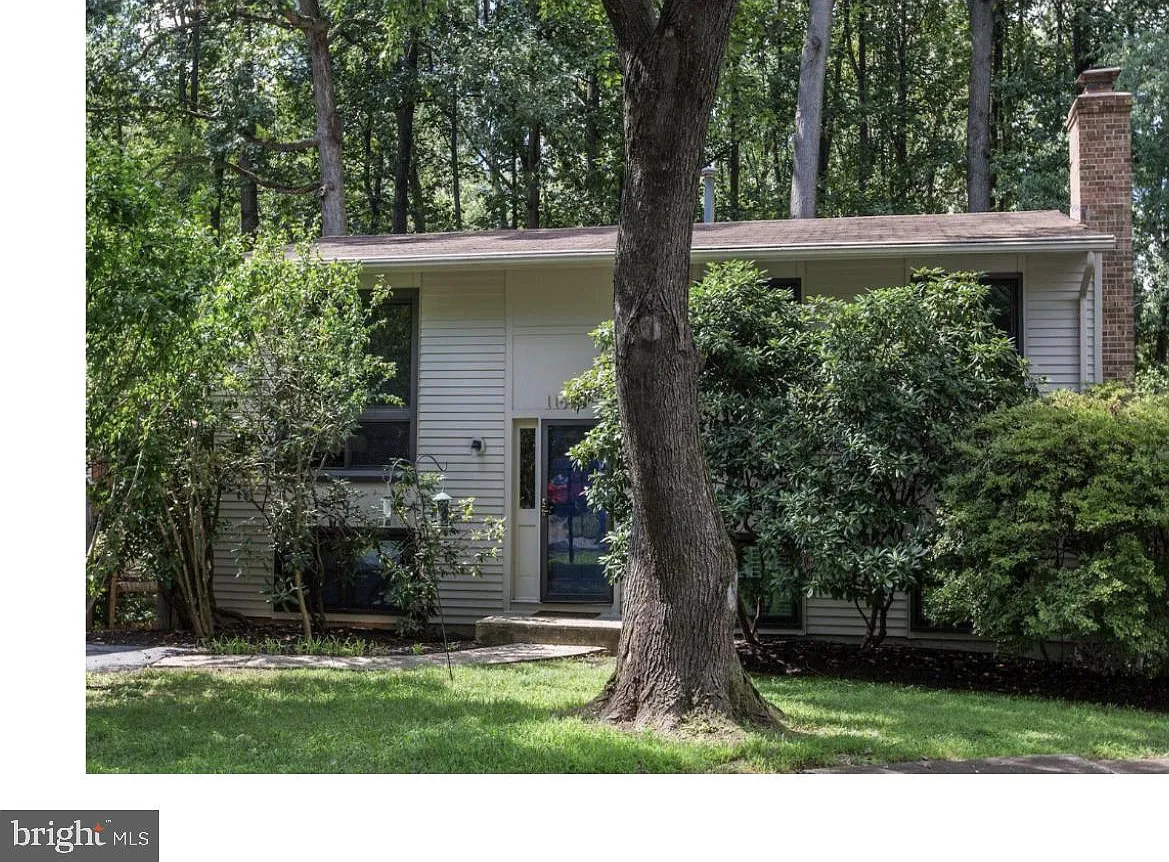3 bed, 2.0 bath, 1848 sqft, $3,000 — Photo 1
