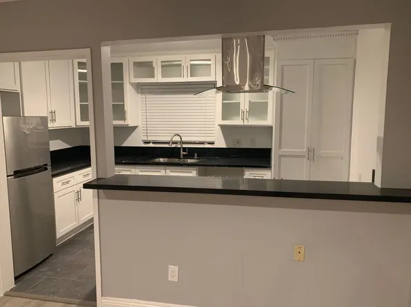 1105 S Barrington, 1105 S Barrington Ave APT 3, Los Angeles, CA 90049