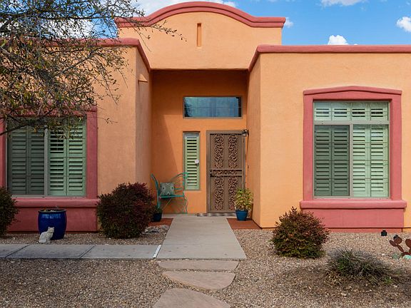 2nd image of 1214 N Golden Palomino Pl