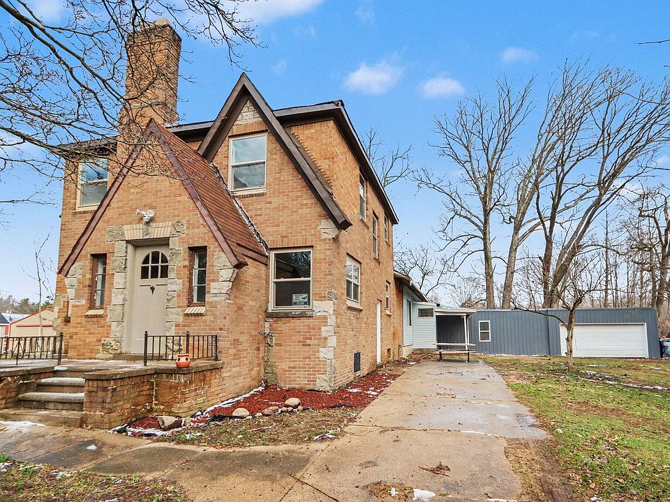 1st image of 3683 109th Ave