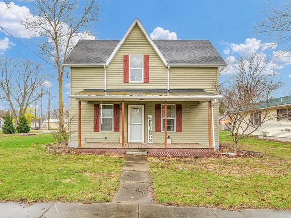 604 N Broadway St, Newman, IL 61942