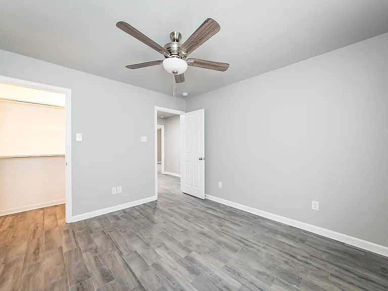 109 Elm St #11 — Photo 25