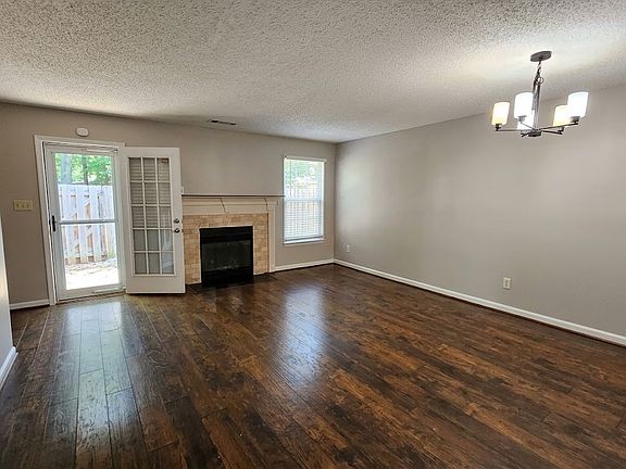 5th image of 4377 Baylor St