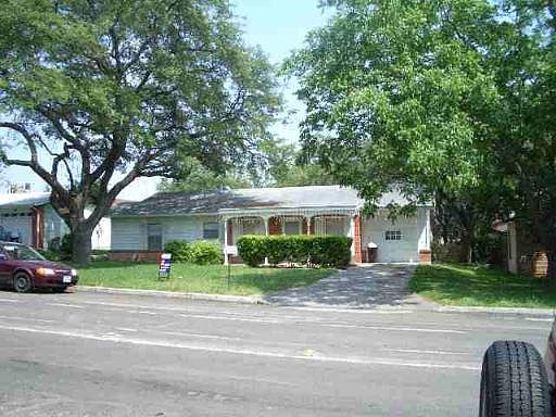 1st image of 4422 Newcome Dr