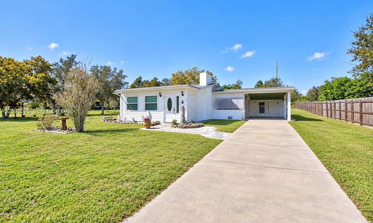 2 bed, 2.0 bath, $1,500 — Photo 1