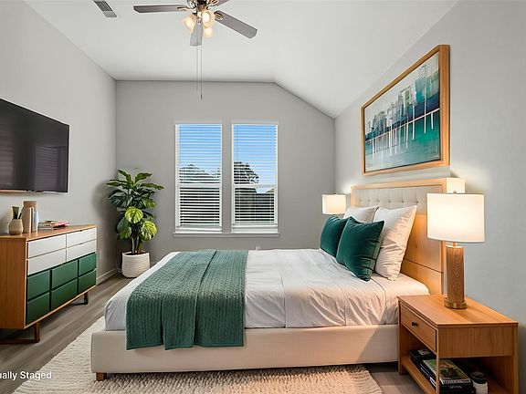 5th image of 1013 Rumley Rd