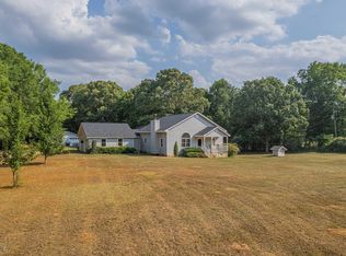 227 Higginbotham Rd, Royston, GA 30662