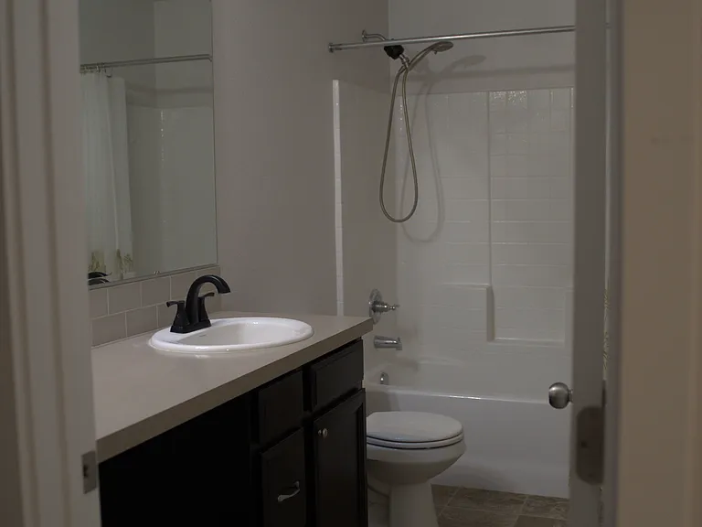 16841 Vintage Oak Ave — Photo 2