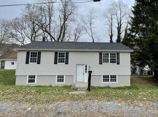 150 Ohio Ave, Westover, WV 26501