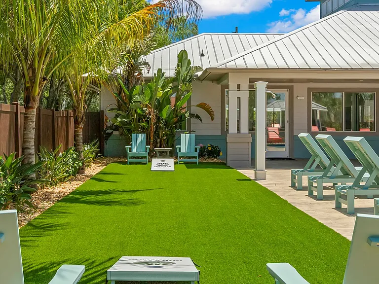 Cornhole Pool Side