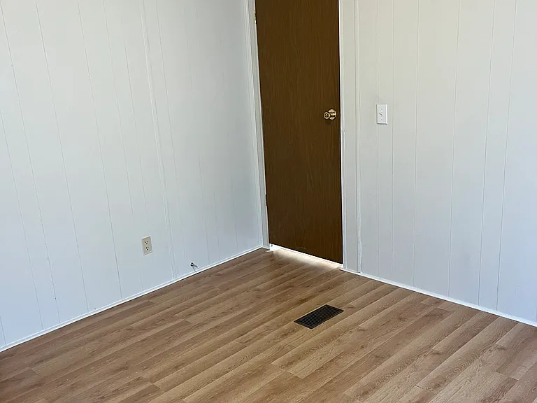 1104 Sandwood Dr — Photo 5