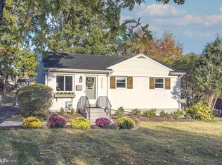 3211 Gary Ct, Falls Church, VA 22042