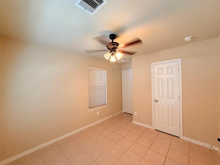 8614 Brookdale Park Ln — Photo 2