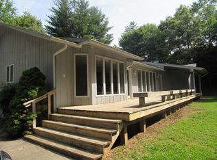 75 Berry Hill Dr, Sylva, NC 28779