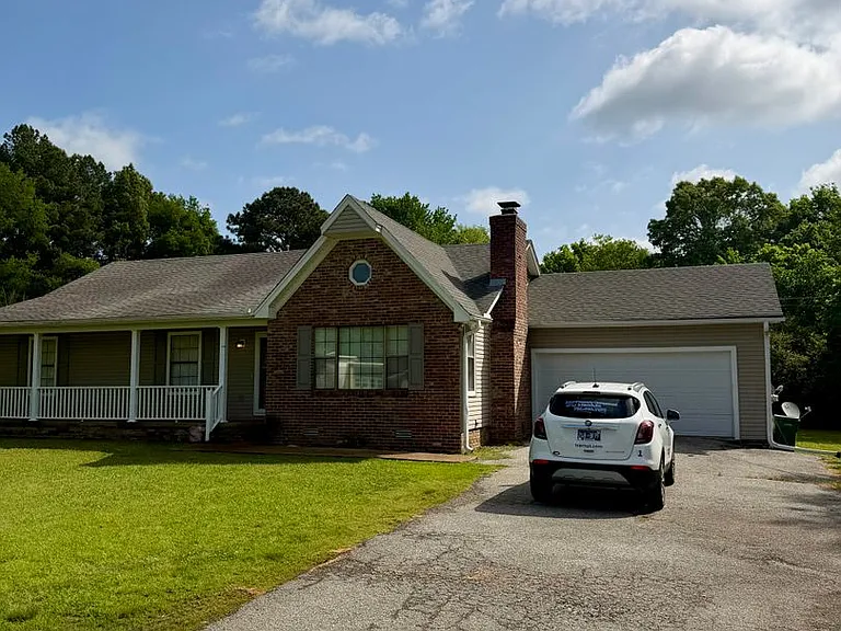 1068 Old Humboldt Rd — Photo 2