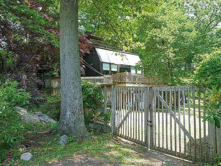 Pine Island Rd — Photo 9