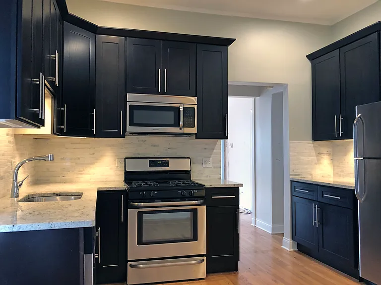 3145 N Paulina St #1 — Photo 3