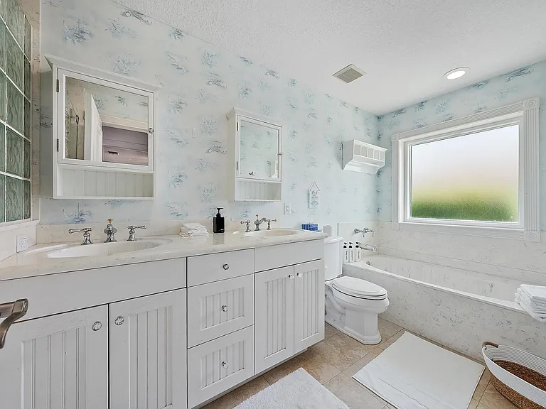 8538 SE Coconut St — Photo 25