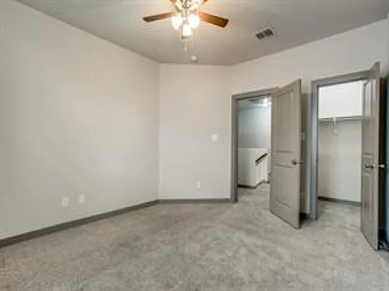 10604 Tube Dr — Photo 32