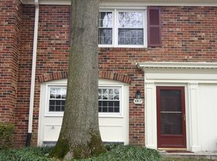 5917 Kingsford Rd, Springfield, VA 22152