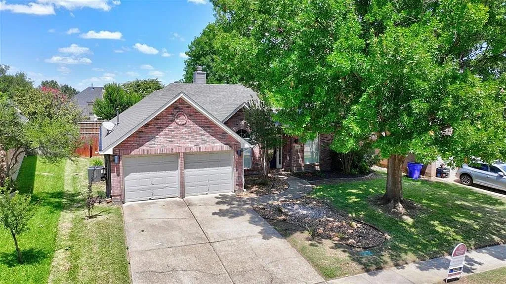 3 bed, 1797 sqft, $2,650 — Photo 2