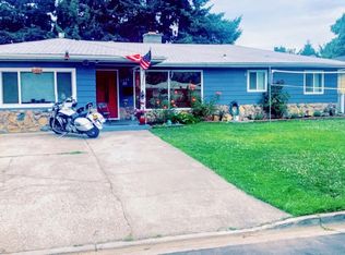1132 Loal St, Medford, OR 97501