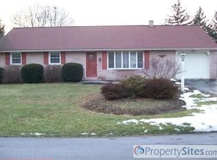 910 May Rd, Lititz, PA 17543