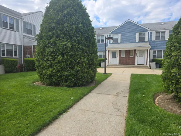 228-05 69th Avenue, Bayside, NY 11364
