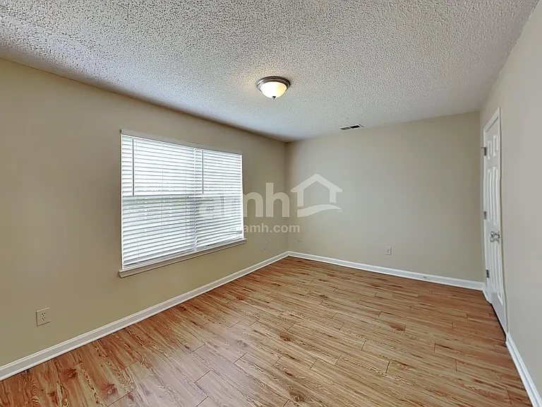228 Kings Cv — Photo 15