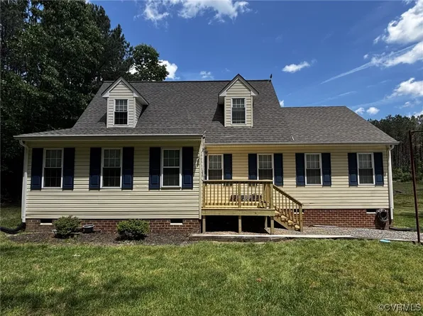 11421 Barkwood Dr, Prince George, VA 23875
