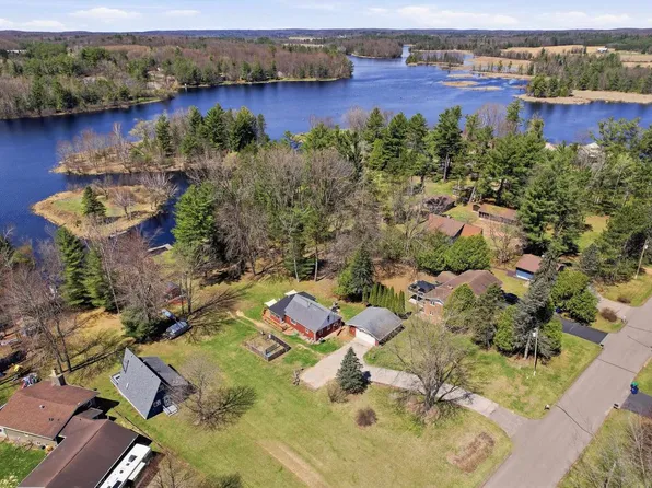 215 BIRCH DRIVE, Iola, WI 54945