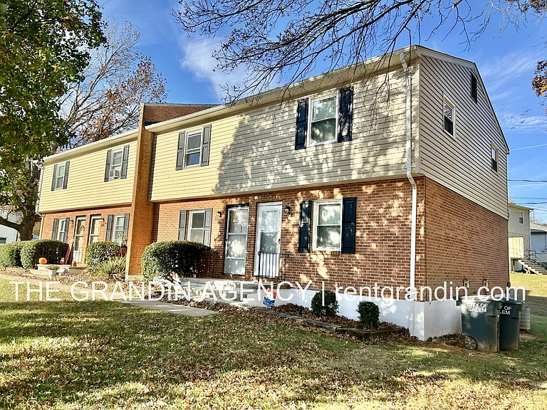 2163 Mulberry St — Photo 2