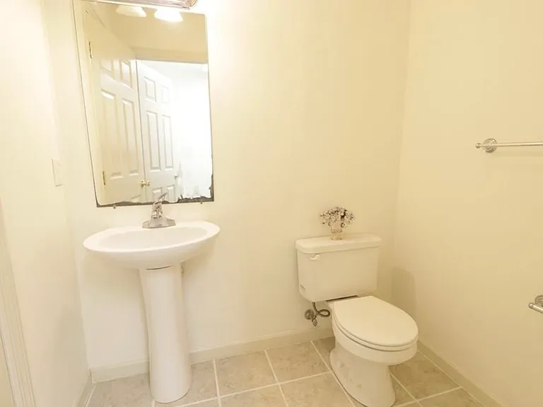 104 Jules Dr — Photo 12