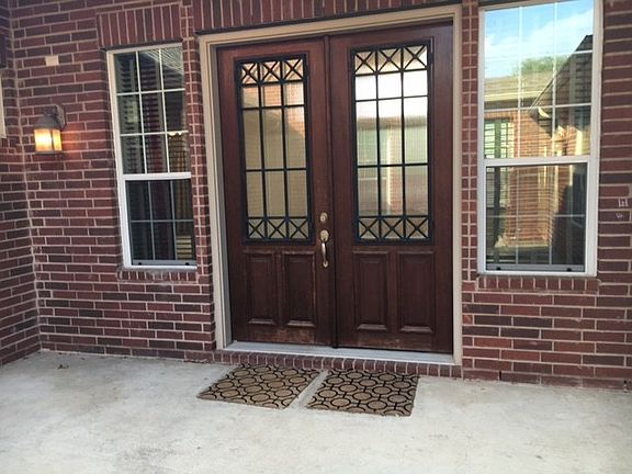 5th image of 9813 Spanish Wells Dr